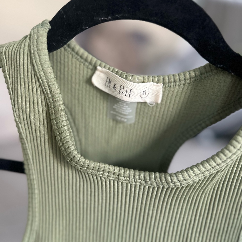 Olive Ribbed Tank Top - Picture 2 of 4